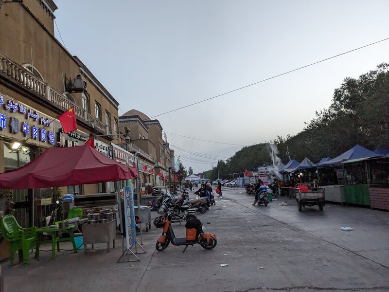Street-side restaurants